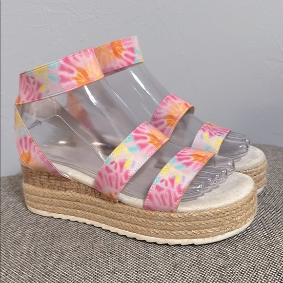 Cupcake Courture Other - Cupcake Couture Girls Sandals, Size 4